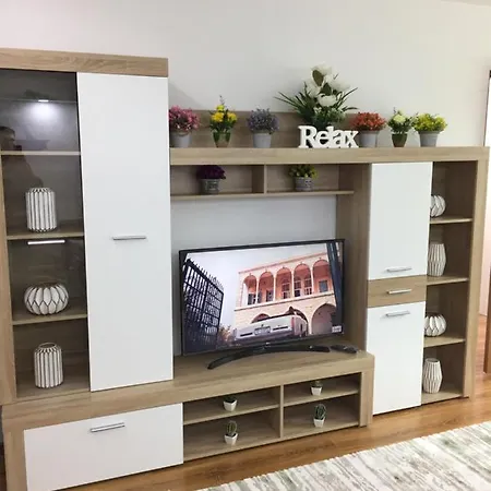 Roby Apartment *